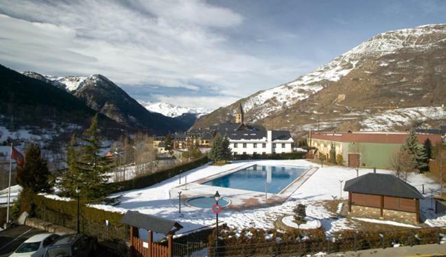 Albergue Era Garona Salardú Kültér fotó